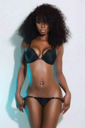 Escort girl Naomi